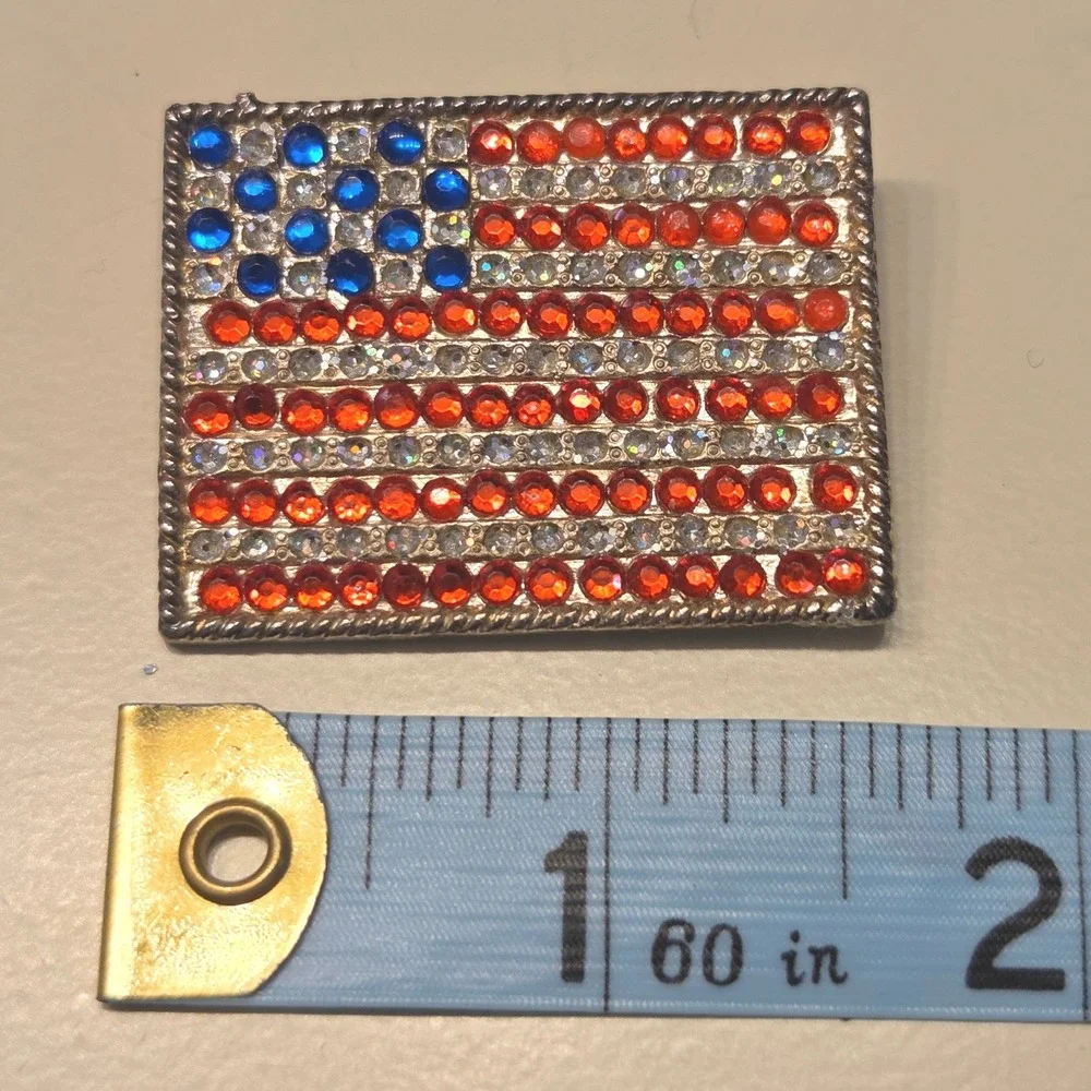 Vintage American Flag Rhinestone Pin Brooch Patriotic Red White Blue Silver Tone